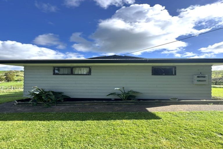 Photo of property in 8 Huarau Station Road, Maungaturoto, 0583