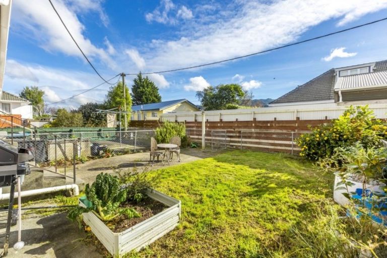 Photo of property in 1/14 Totara Street, Trentham, Upper Hutt, 5018