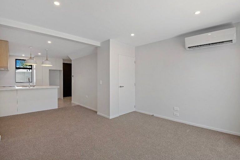 Photo of property in 7/10 New Brighton Road, Shirley, Christchurch, 8061