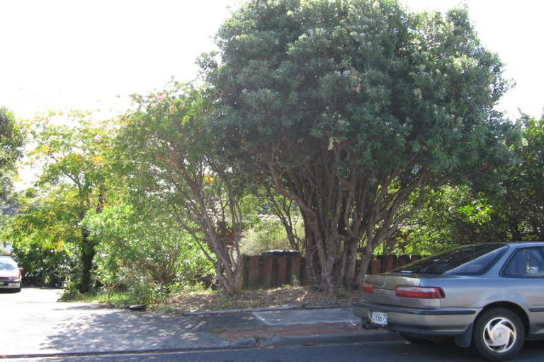 Photo of property in 2/15 Eastwood Rise, Browns Bay, Auckland, 0630