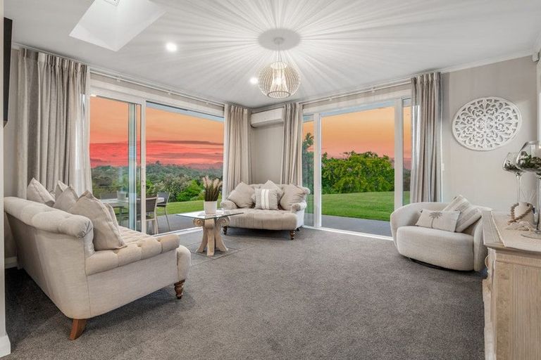 Photo of property in 342 Spur Road, Stillwater, Silverdale, 0993