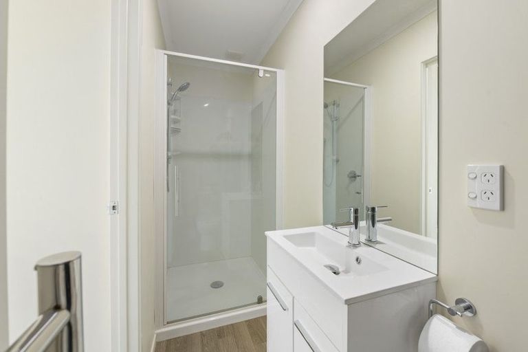 Photo of property in 5/215 Massey Street, Frankton, Hamilton, 3204