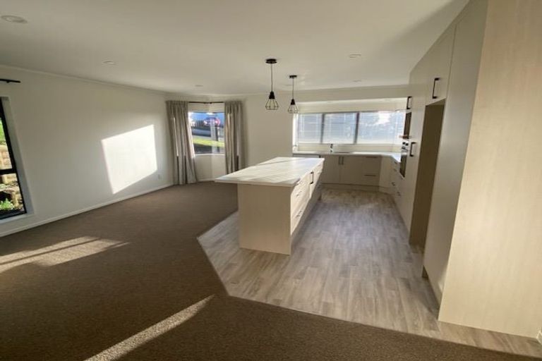 Photo of property in 22 Johnsview Terrace, Hillcrest, Hamilton, 3216