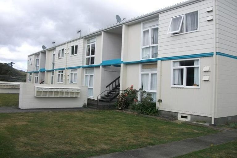 Photo of property in 1341 High Street, Taita, Lower Hutt, 5011