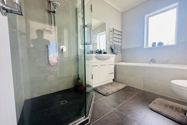 Photo of property in 31 Hakawai Avenue, Takanini, 2112