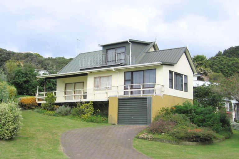 Photo of property in 109 The Grove, Onemana, Whangamata, 3691