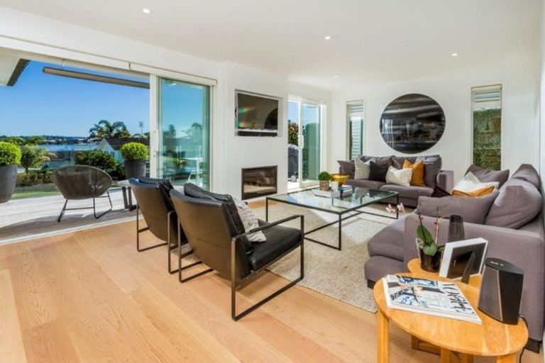 Photo of property in 12 Kitchener Road, Takapuna, Auckland, 0622
