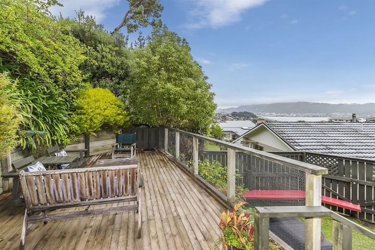 Photo of property in 14 Findhorn Place, Papakowhai, Porirua, 5024
