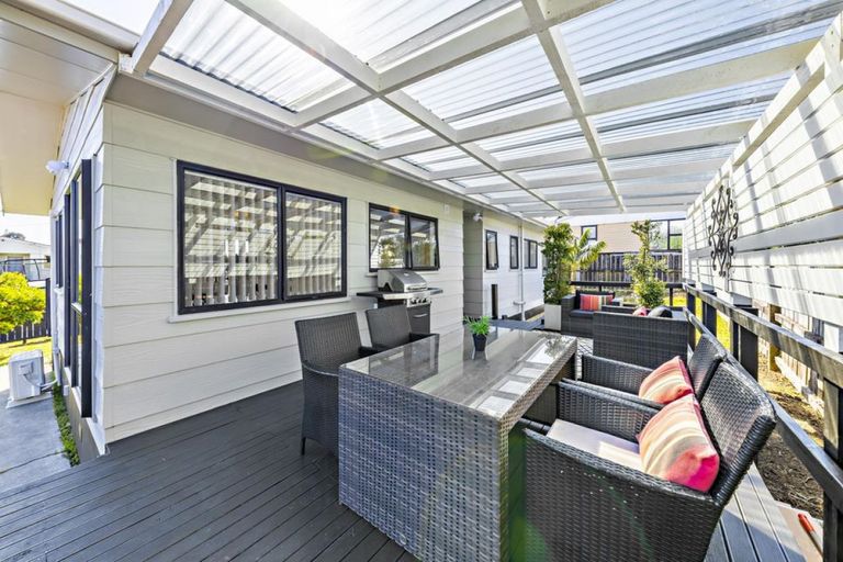 Photo of property in 104a Vine Street, Mangere East, Auckland, 2024