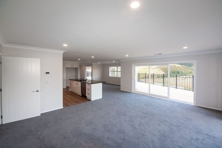 Photo of property in 17 Hattersley Grove, Churton Park, Wellington, 6037