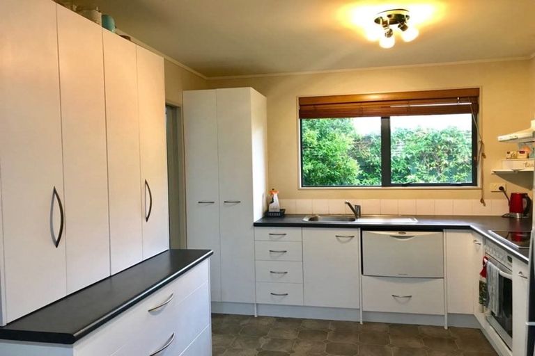 Photo of property in 6a Japonica Drive, Beach Haven, Auckland, 0626