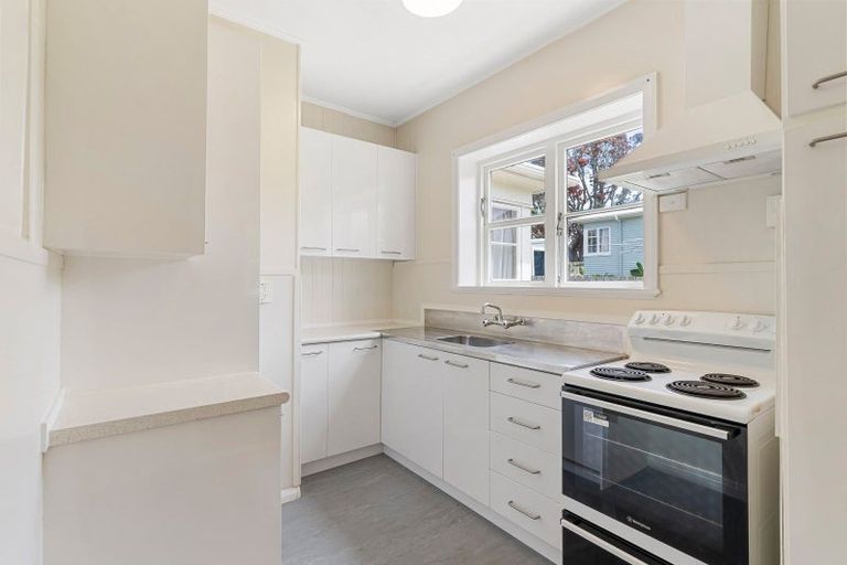 Photo of property in 1 Handley Avenue, Narrow Neck, Auckland, 0624