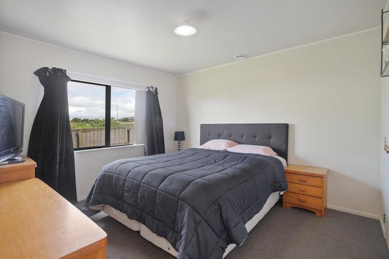 Photo of property in 518 Great South Road, Rosehill, Papakura, 2113