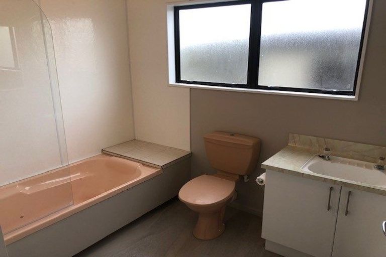 Photo of property in 28a Chelmarsh Place, Highbury, Palmerston North, 4412