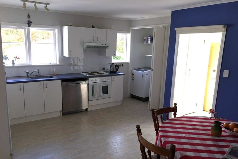 Photo of property in 361 Main Road, Huapai, Kumeu, 0810