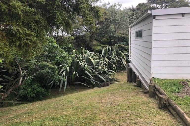 Photo of property in 33 West Harbour Drive, West Harbour, Auckland, 0618