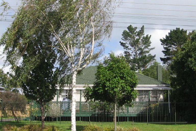 Photo of property in 502 Swanson Road, Ranui, Auckland, 0612