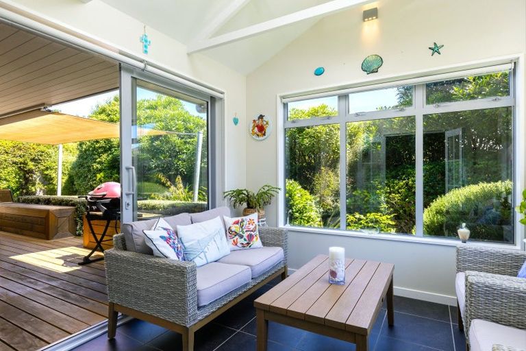 Photo of property in 6a Huia Street, Waikawa, Picton, 7220