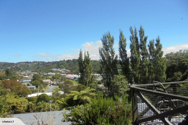 Photo of property in 32 John Street, Stokes Valley, Lower Hutt, 5019