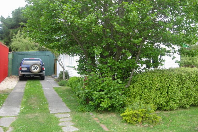 Photo of property in 33 Penfold Square, Leithfield, 7481