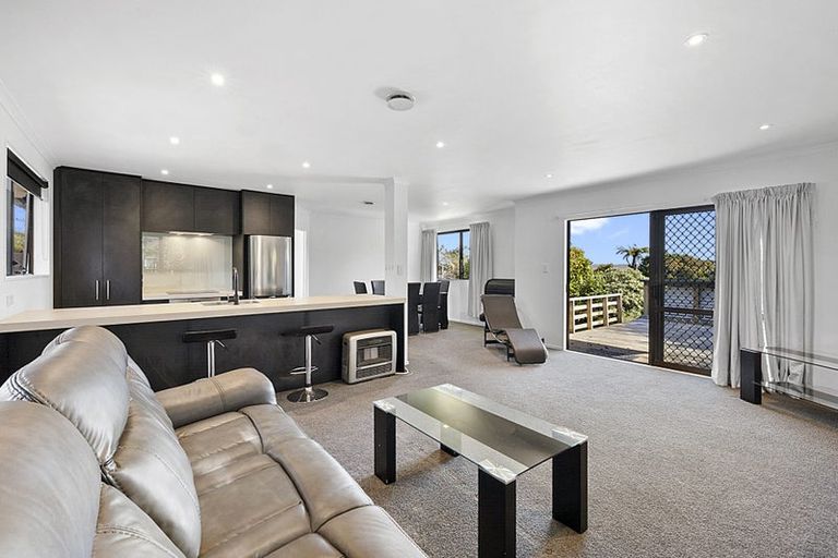 Photo of property in 194 Mangorei Road, Merrilands, New Plymouth, 4312