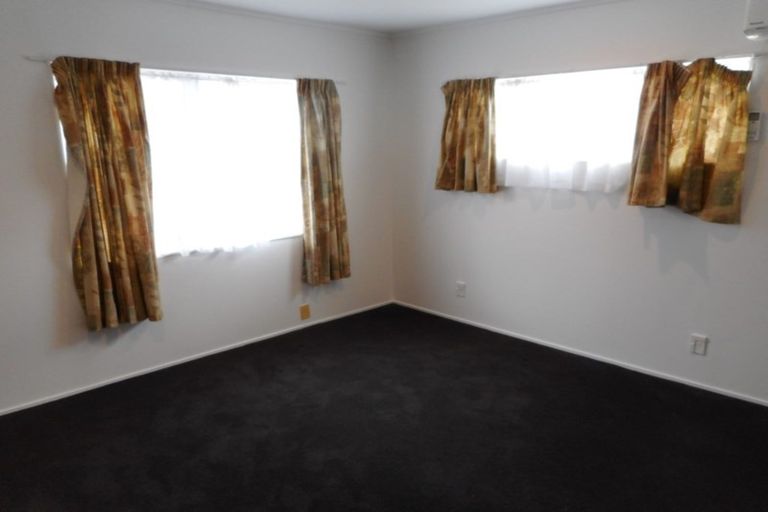 Photo of property in 2a Matangi Road, Mount Wellington, Auckland, 1060