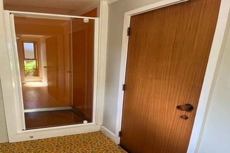 Photo of property in 6 Paua Place, Camborne, Porirua, 5026