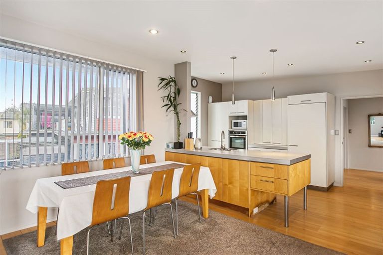 Photo of property in 67d Pleasant Road, Glen Eden, Auckland, 0602