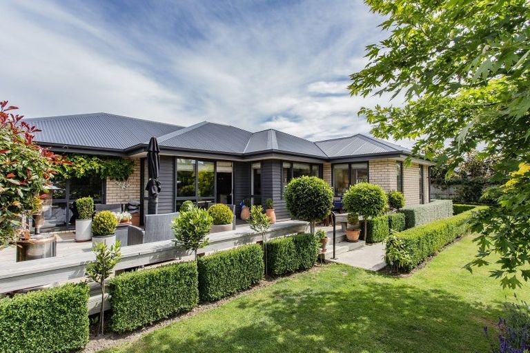 Photo of property in 75 Willowside Place, Amberley, 7410