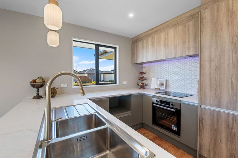 Photo of property in 2 Kotua Street, Woodend, 7610