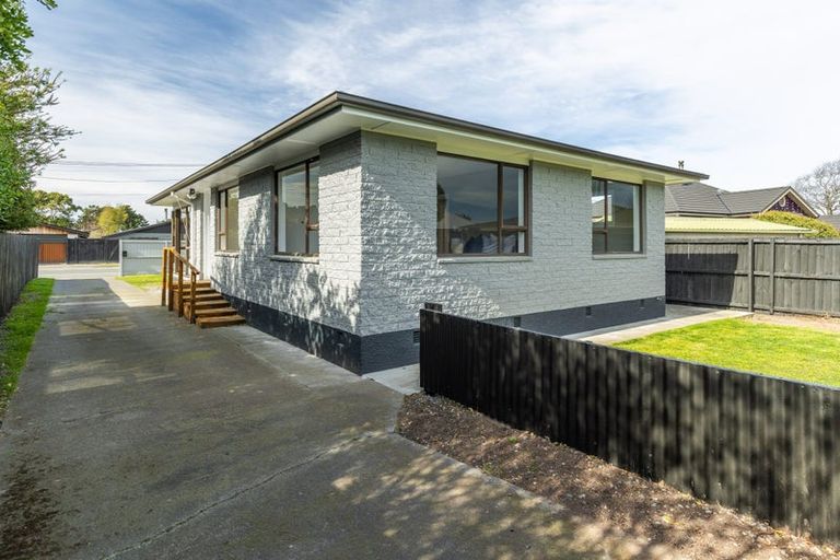 Photo of property in 330 Keyes Road, New Brighton, Christchurch, 8083