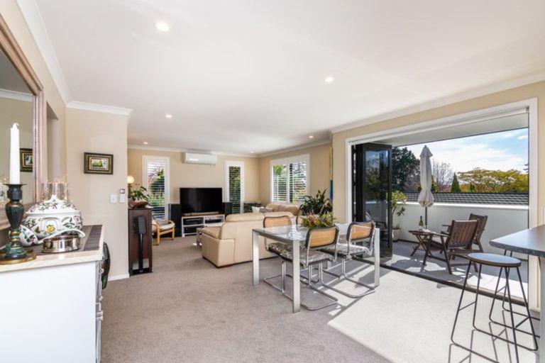 Photo of property in 2/17 Rainbow Drive, Rainbow Point, Taupo, 3330