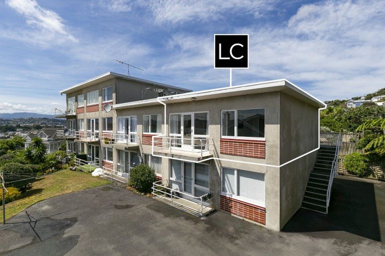 Photo of property in 8 Naughton Terrace, Kilbirnie, Wellington, 6022