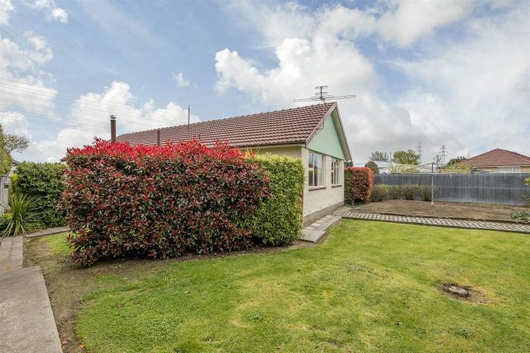 Photo of property in 12 Springmead Place, Hornby, Christchurch, 8042