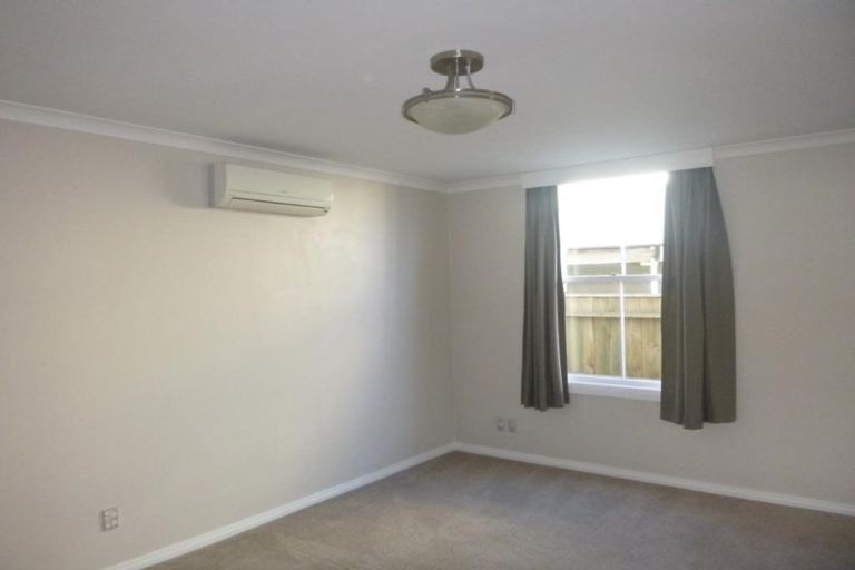 Photo of property in 35 Ava Street, Petone, Lower Hutt, 5012