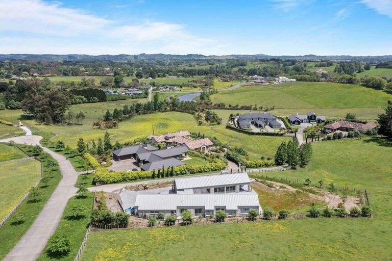 Photo of property in 4 Myra Evelyn Grove, Dairy Flat, Albany, 0792