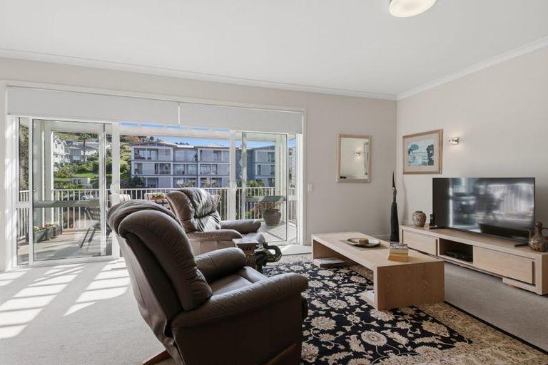 Photo of property in 37 Parkside Drive, Orewa, 0931