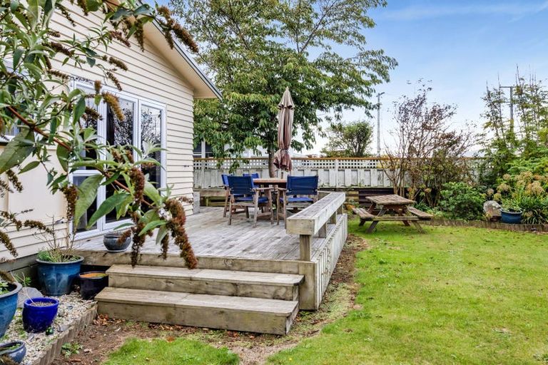 Photo of property in 55 Reid Avenue, Hawera, 4610