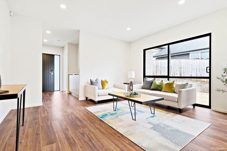 Photo of property in 2 Bellenden Crescent, Pokeno, 2402