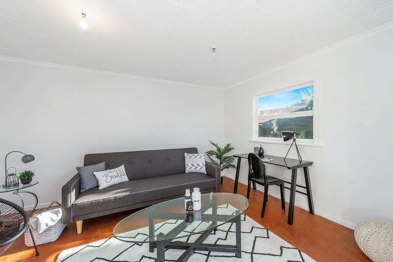 Photo of property in 25 Young Street, Morrinsville, 3300