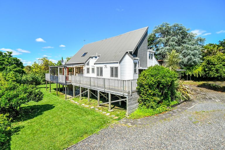 Photo of property in 9 Coulthard Terrace, Opaheke, Papakura, 2113