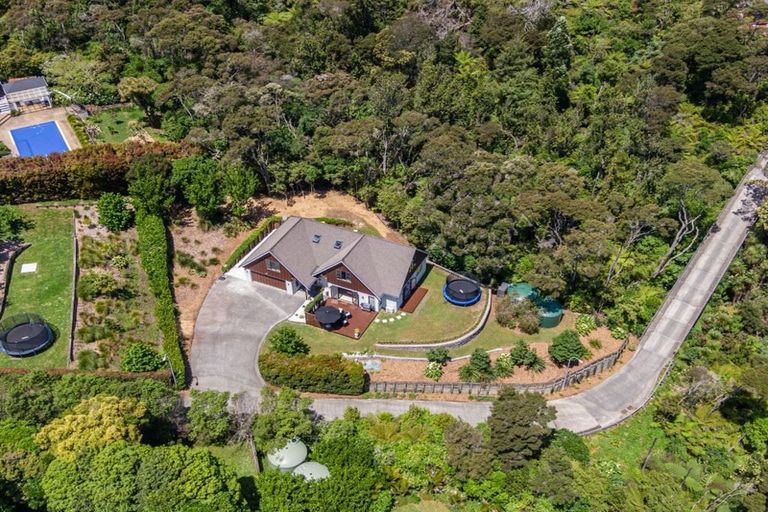 Photo of property in 33 Bernard Magnus Lane, Greenhithe, Auckland, 0632