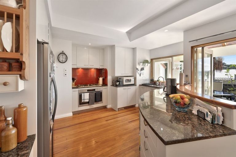 Photo of property in 53 Duncansby Road, Stanmore Bay, Whangaparaoa, 0932