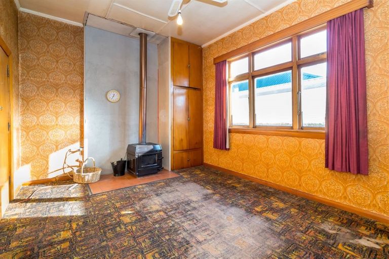 Photo of property in 37 Wesley Street, South Dunedin, Dunedin, 9012