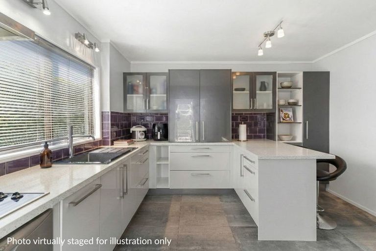 Photo of property in 3/22 Mariposa Crescent, Birkenhead, Auckland, 0626