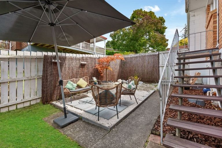 Photo of property in 3/112 Gossamer Drive, Pakuranga Heights, Auckland, 2010