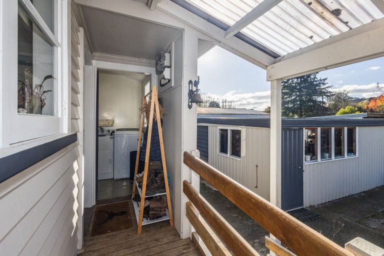 Photo of property in 7 Wilson Road, Hunterville, 4730