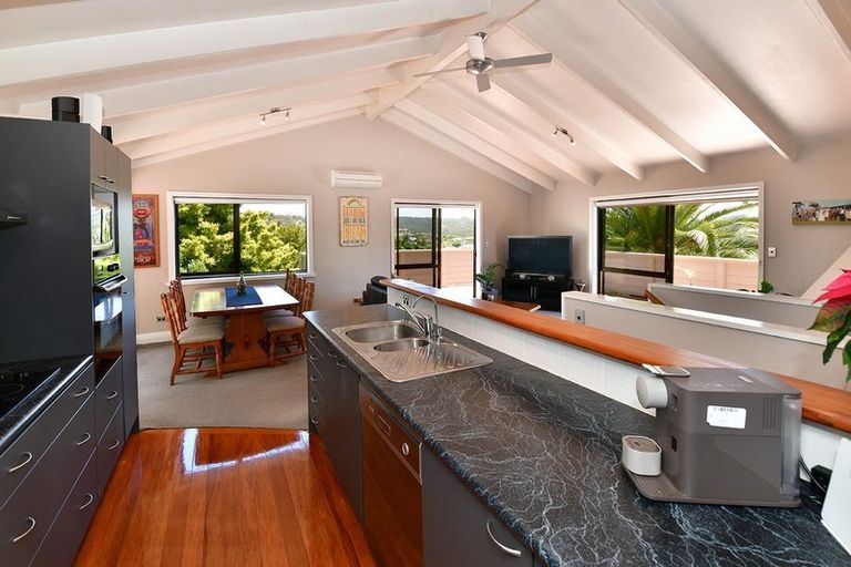 Photo of property in 3 Ngahere Views, Orewa, 0931