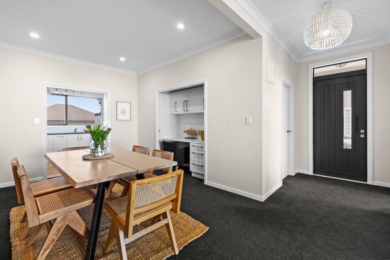 Photo of property in 77 The Esplanade, Westshore, Napier, 4110