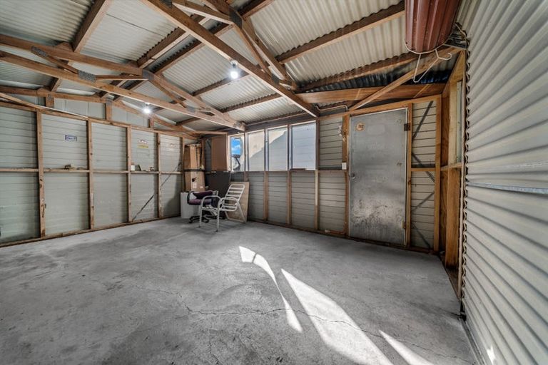 Photo of property in 52 Keegan Drive, Massey, Auckland, 0614
